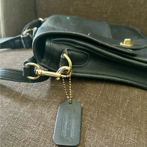 Coach Messenger Bag - Crossbody Bag - Women’s Handbag - Vintage Purse -Not Green - Picture 4 of 10